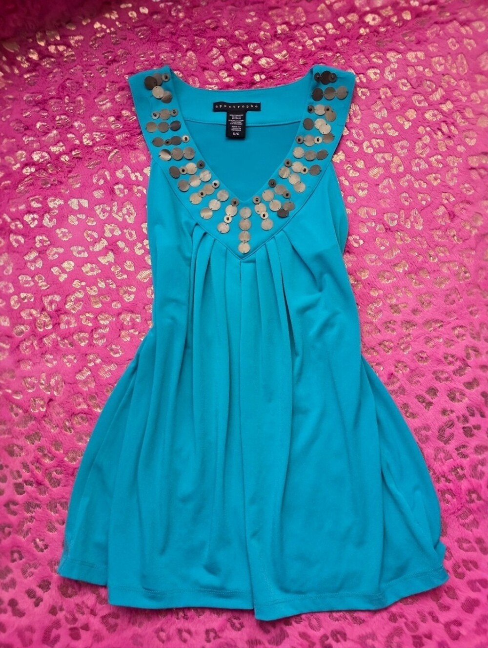 Apostrophe blue 2000s  sequin top with a flowy fit Size Small